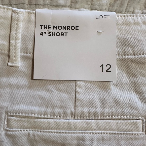 NEW LOFT Monroe 4” Chino Shorts in White - Picture 7 of 9